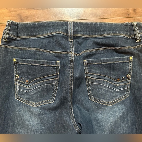 Chico’s Platinum Straight Leg Jeans – Size 0.5 (Regular) - Picture 5 of 5